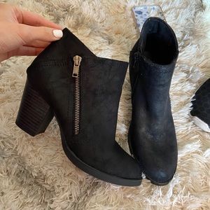 Rampage ankle booties